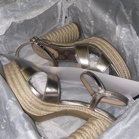 Coach Talina Sandle in CHAMPAGNE size 10 - Picture 4 of 7